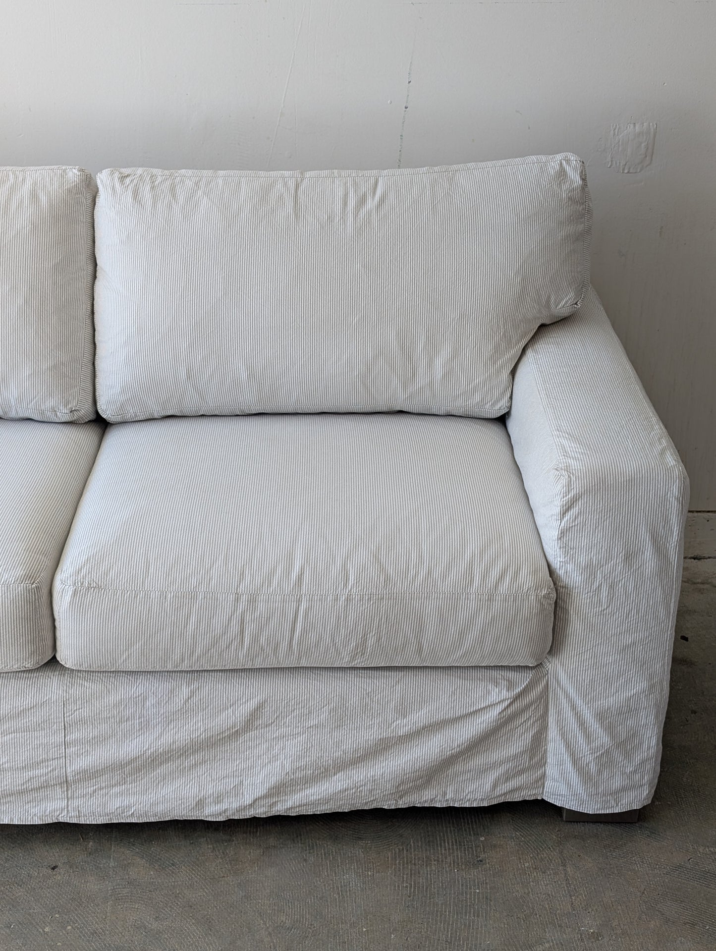 4 Seasons Julian Sofa
