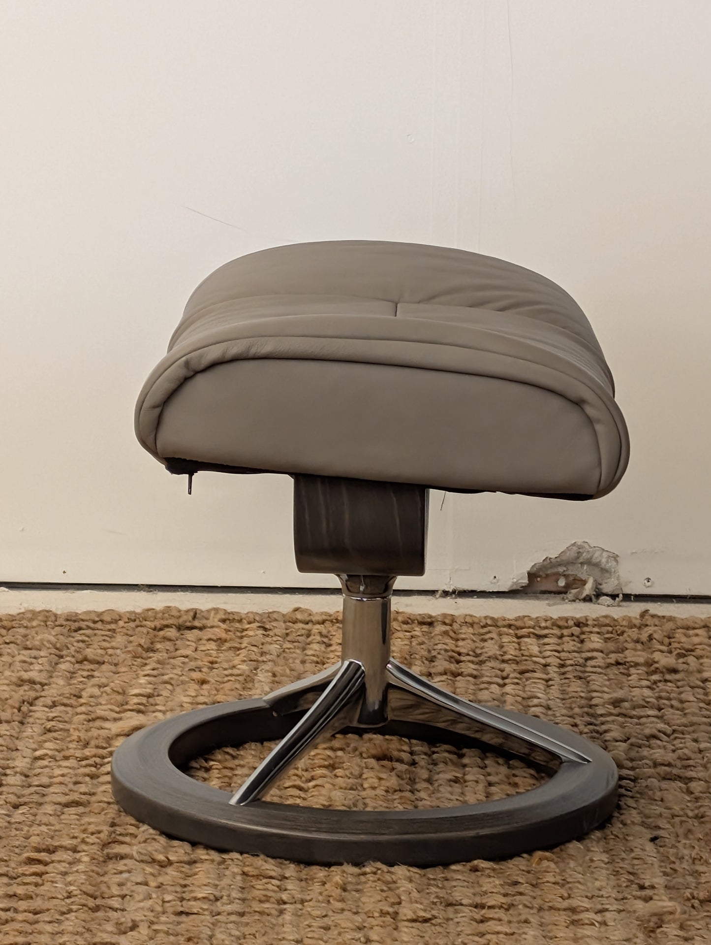 Ekornes Stressless Ruby Chair