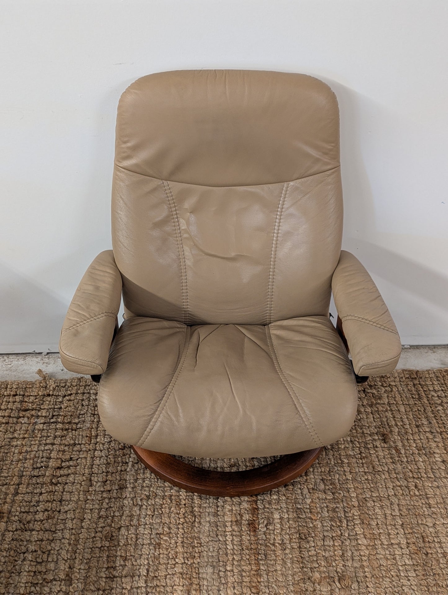 Ekornes Stressless Consul Reclining Chair + Ottoman