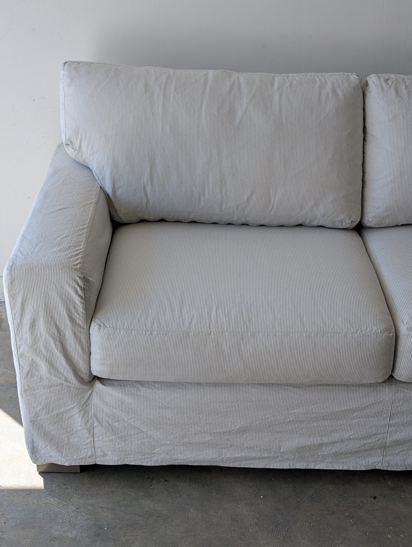 4 Seasons Julian Sofa