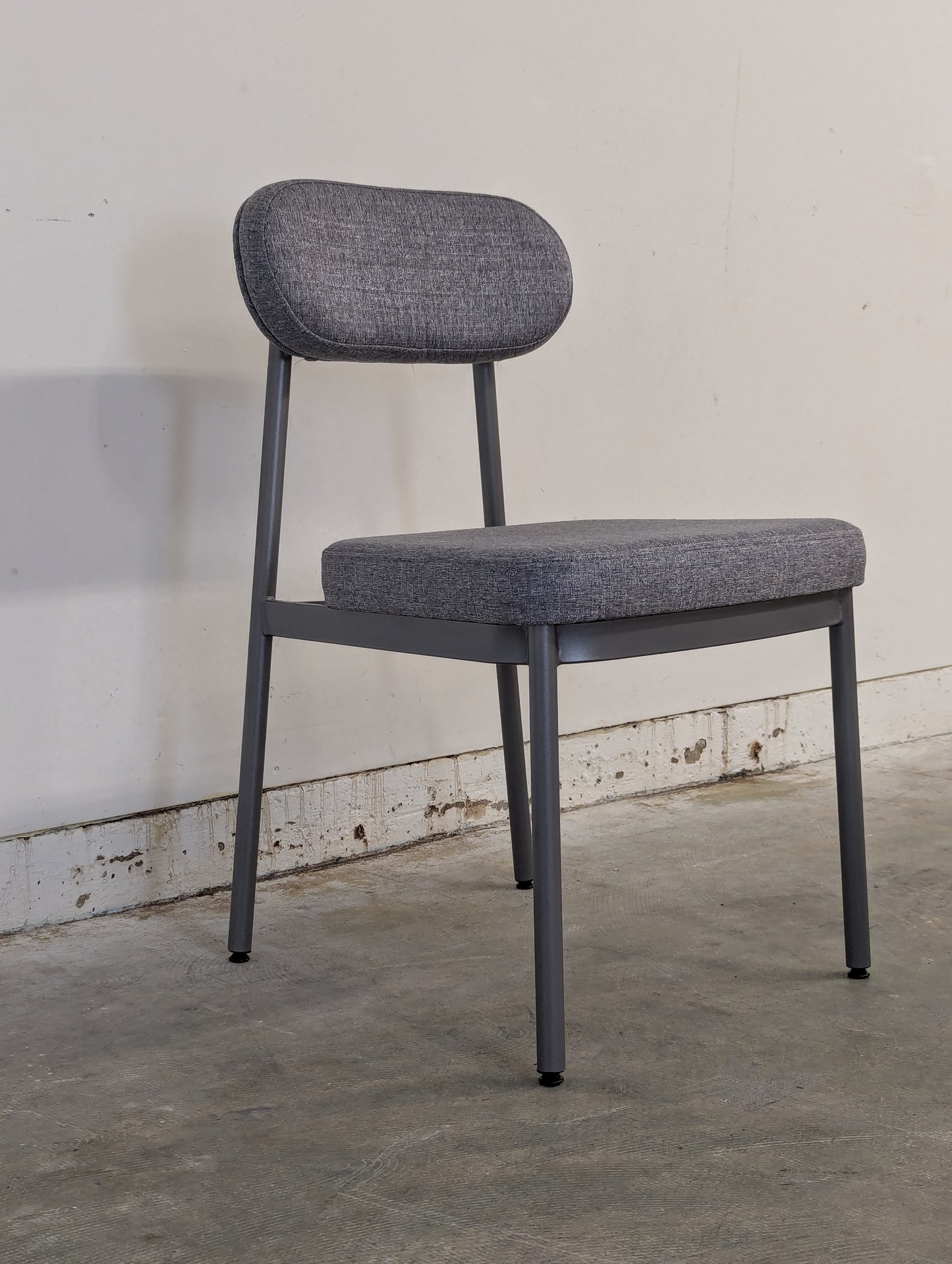 Amnisco Urbane Chair