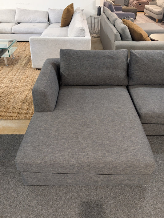 EQ3 Ciello Sectional