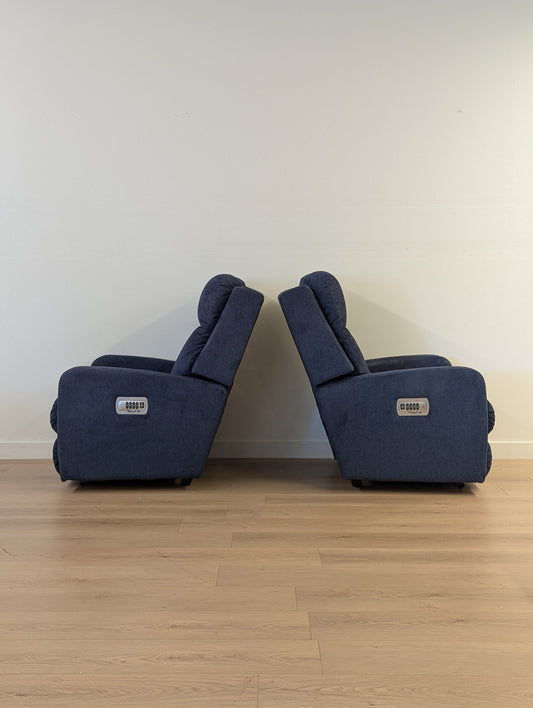 La-Z-Boy Finley Power Reclining Chair (2 Available)
