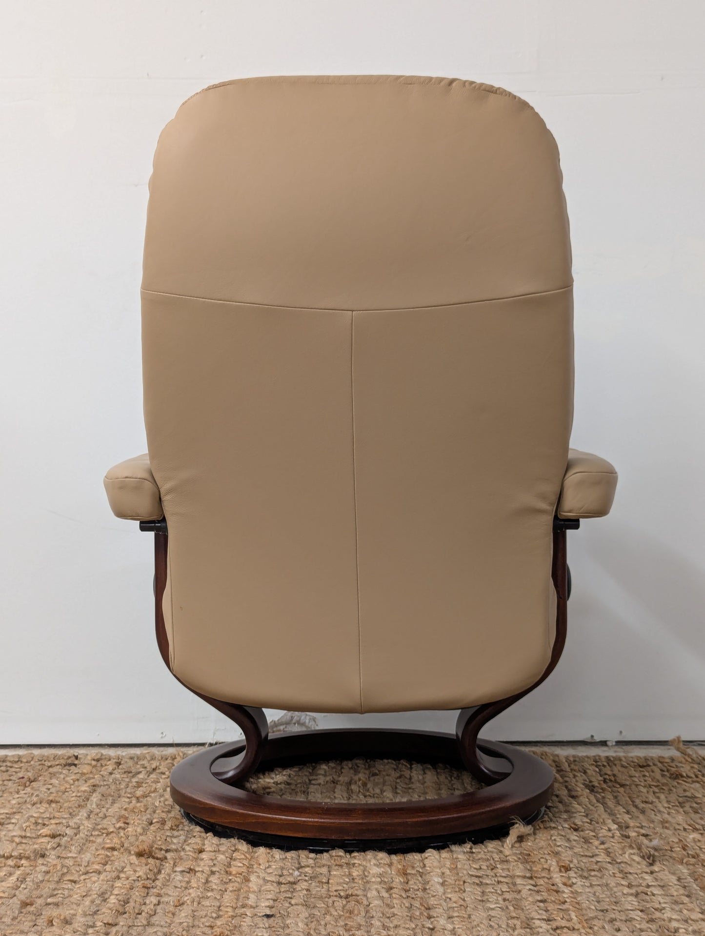 Ekornes Stressless Consul Reclining Chair + Ottoman