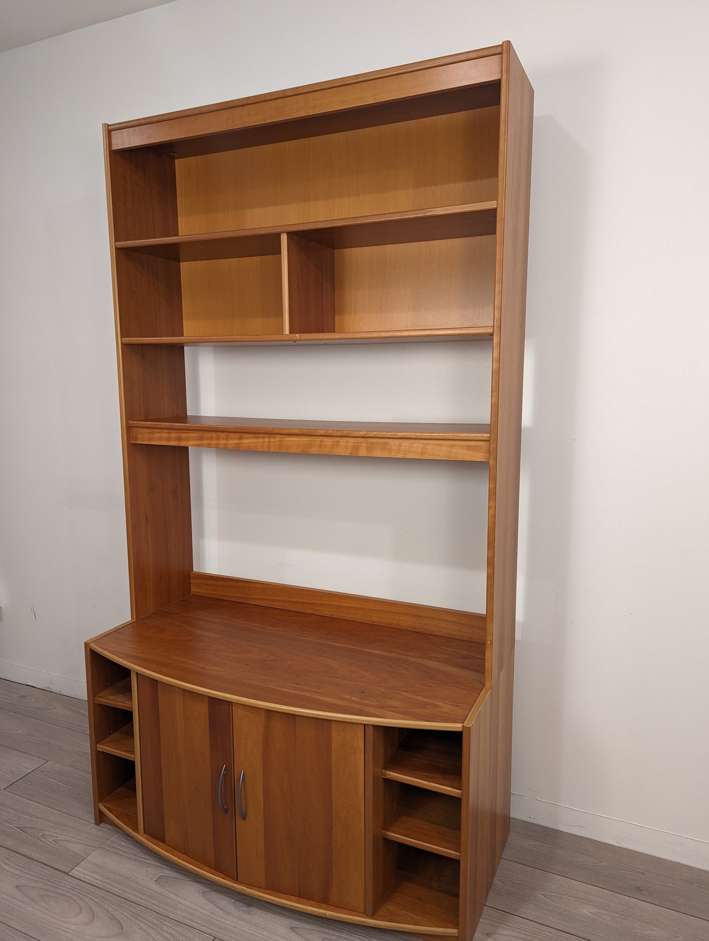 Cherry Hutch