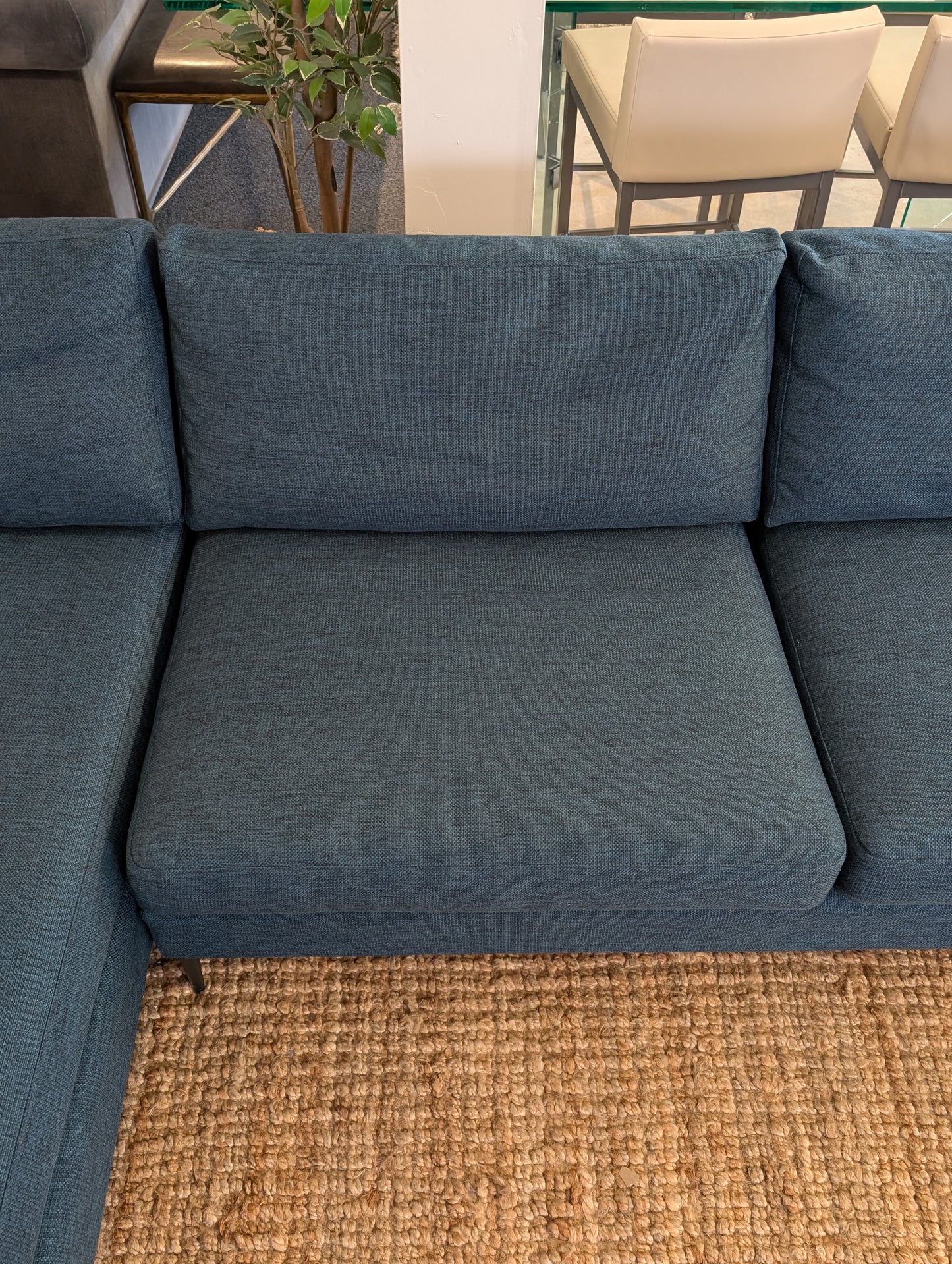Article Nova Sectional