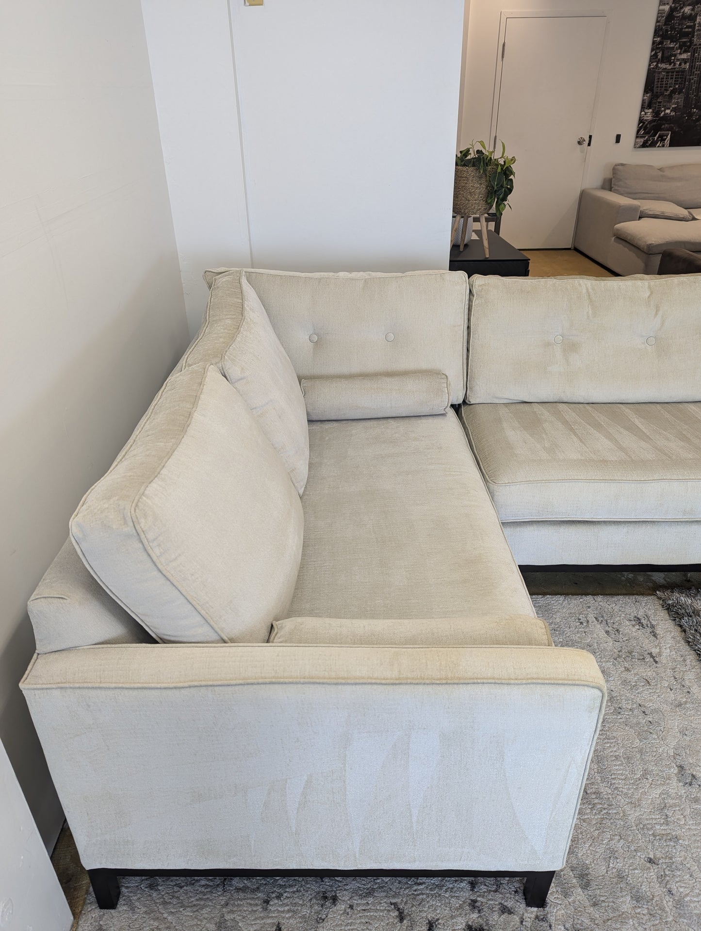 Van Gogh Hutton Sectional