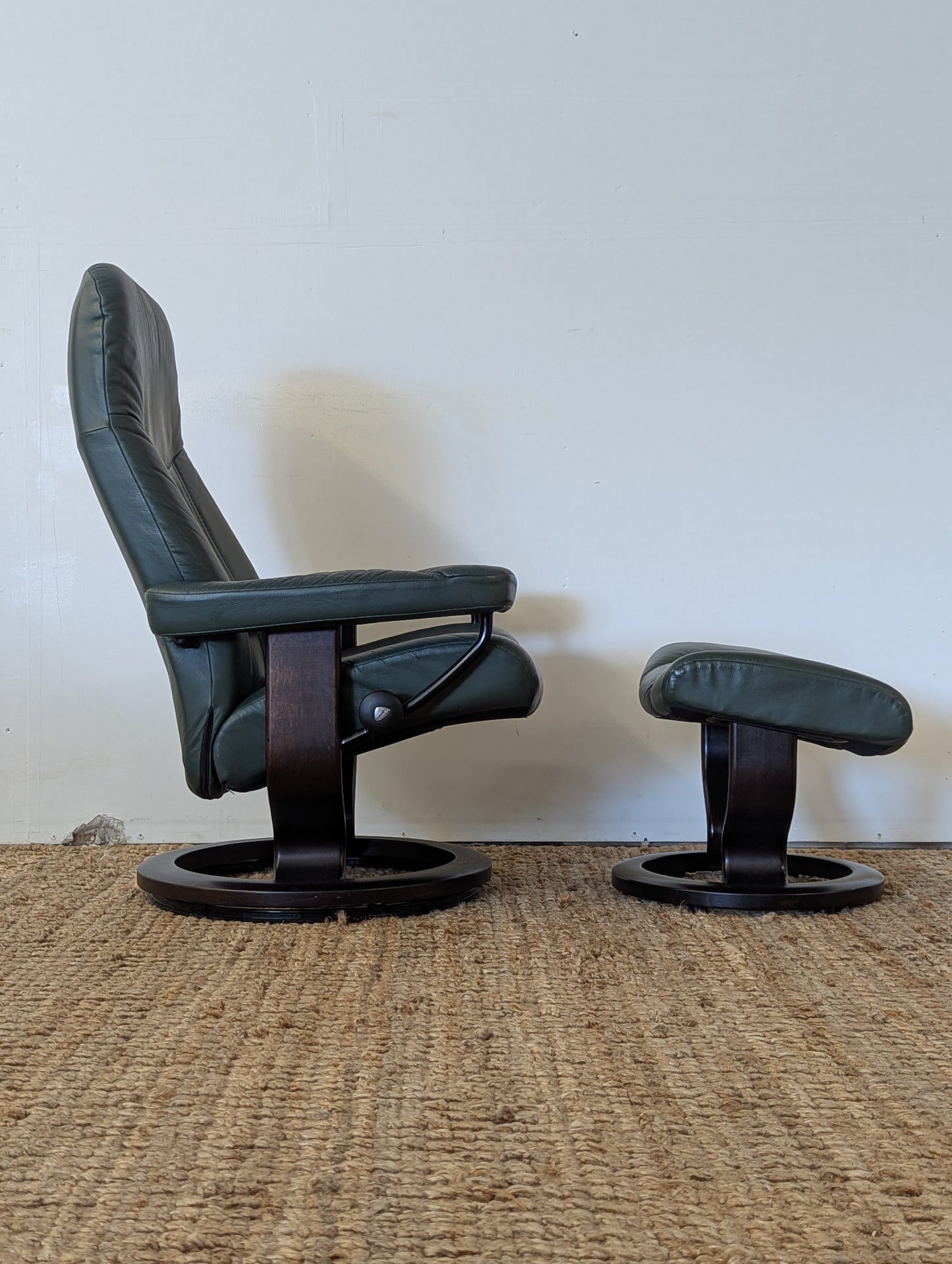 Ekornes Stressless Reclining Chair + Ottoman