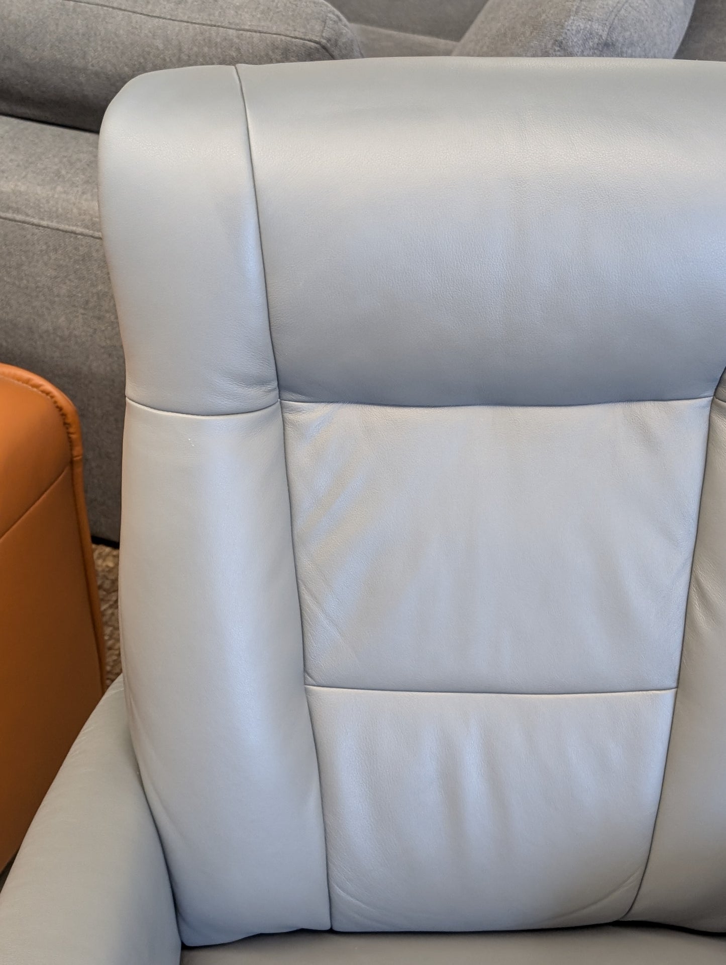 Bergen PowerLux Zero Gravity Recliner