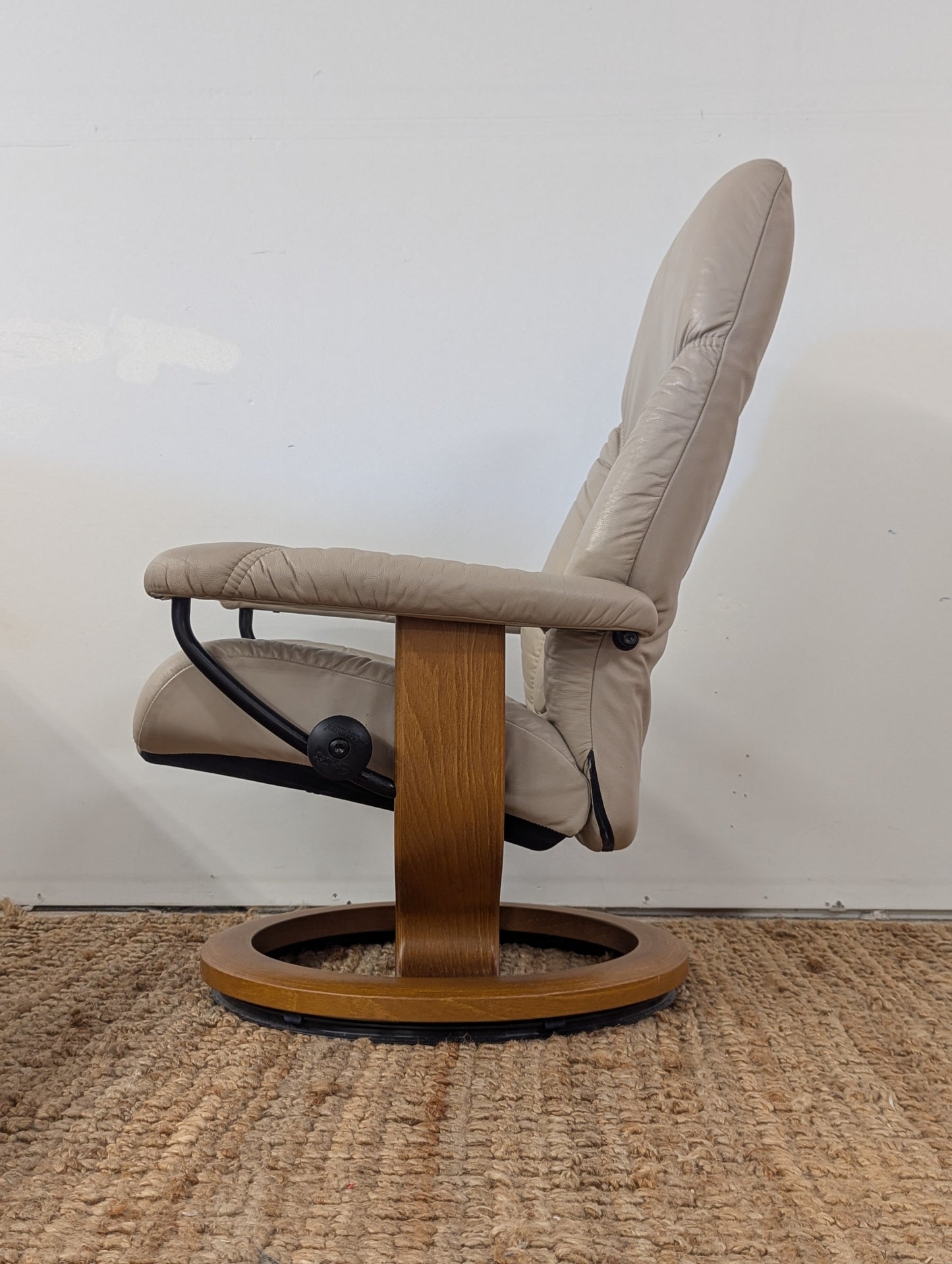 Ekornes Stressless Consul Chair