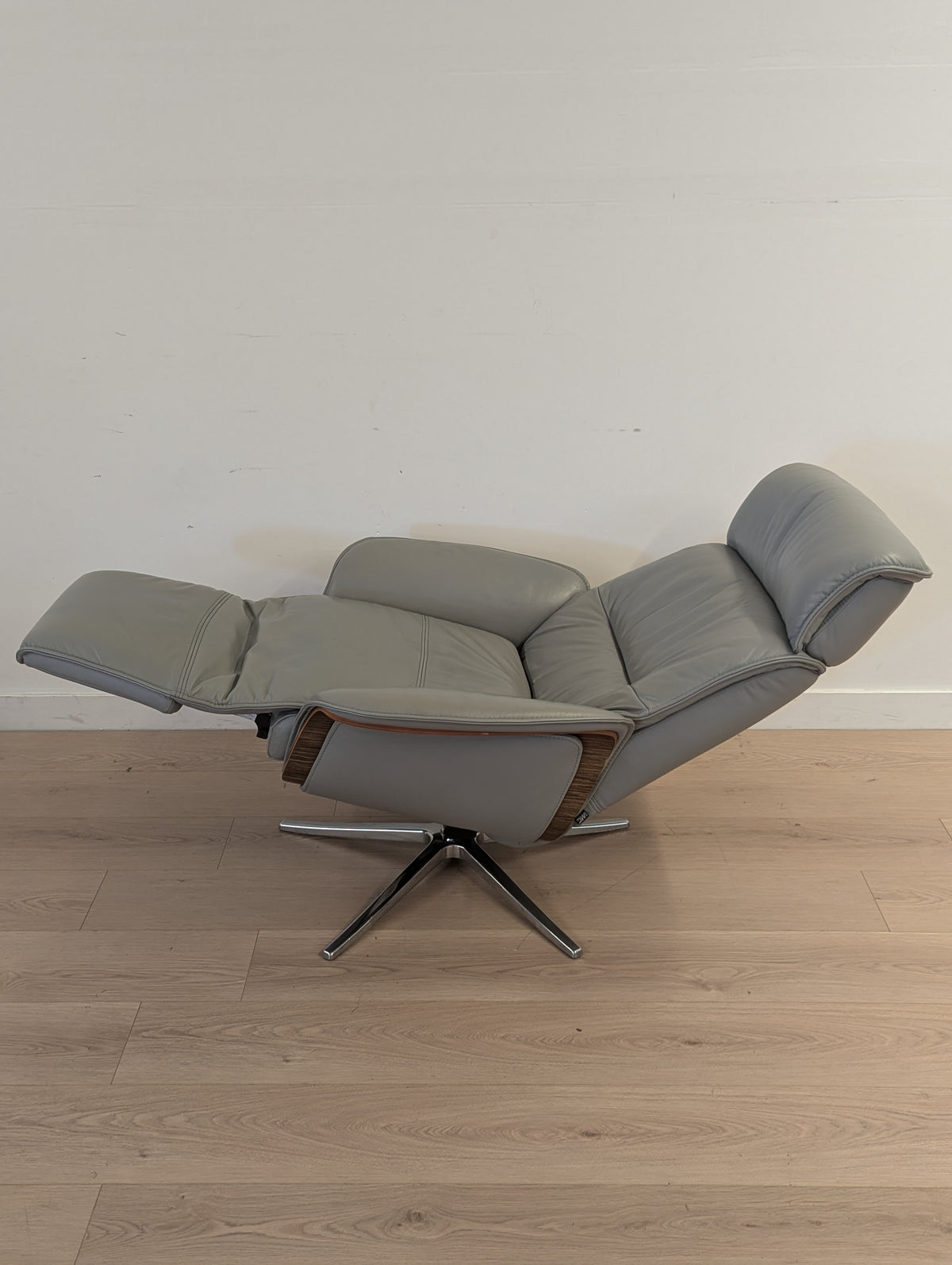 IMG SPI5300 Reclining Armchair
