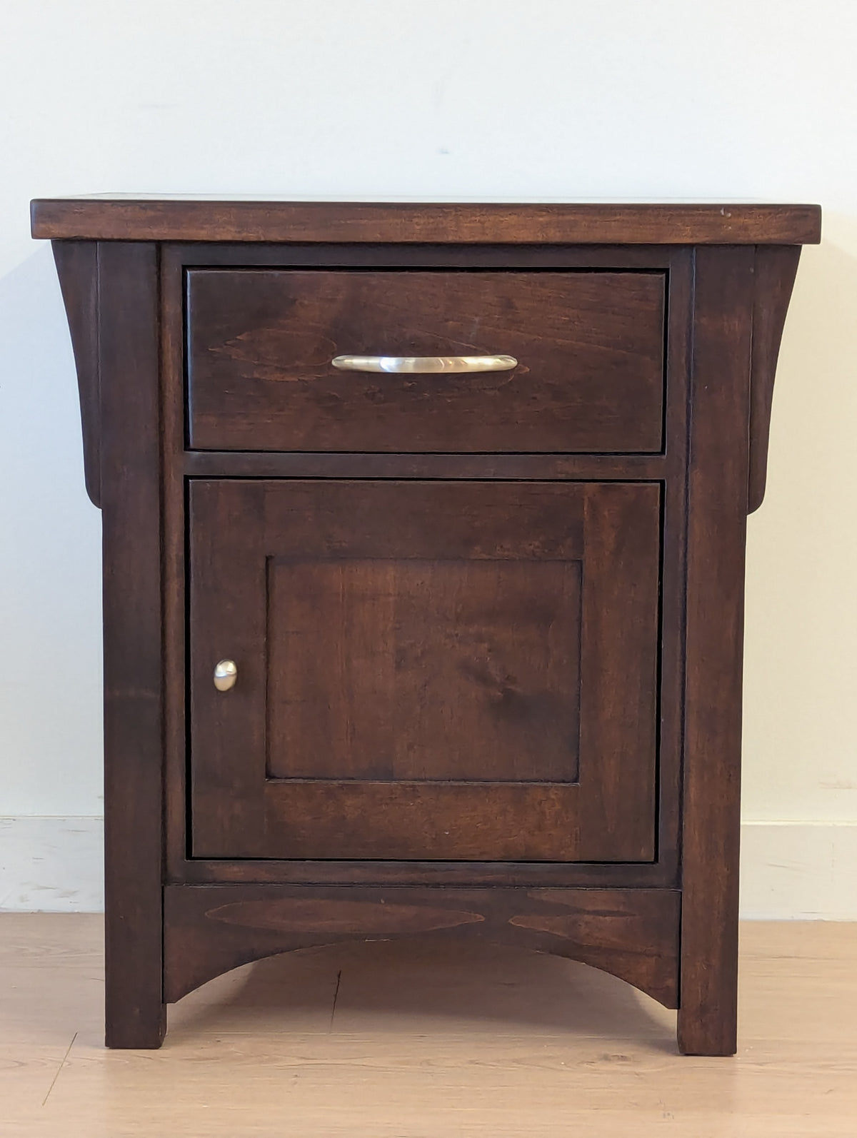 Sahara Home Furniture Solitaire Nightstands (Set of 2)