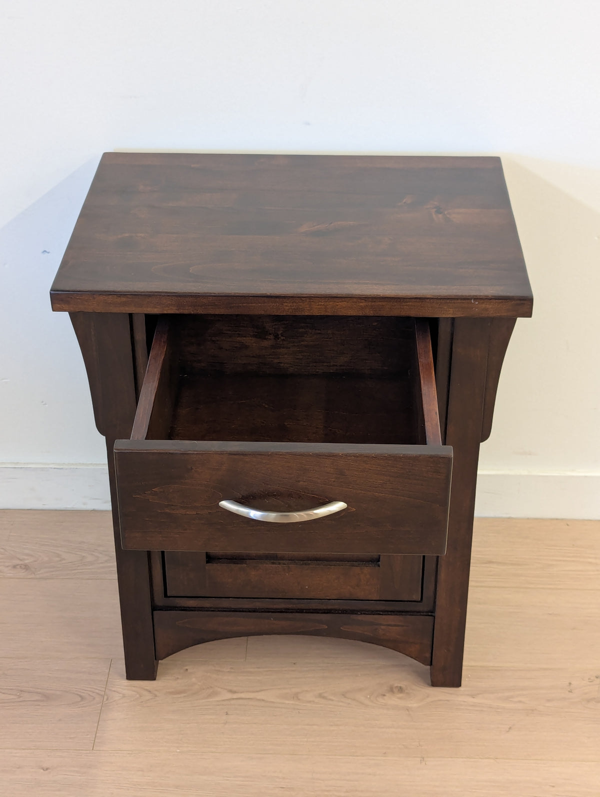 Sahara Home Furniture Solitaire Nightstands (Set of 2)