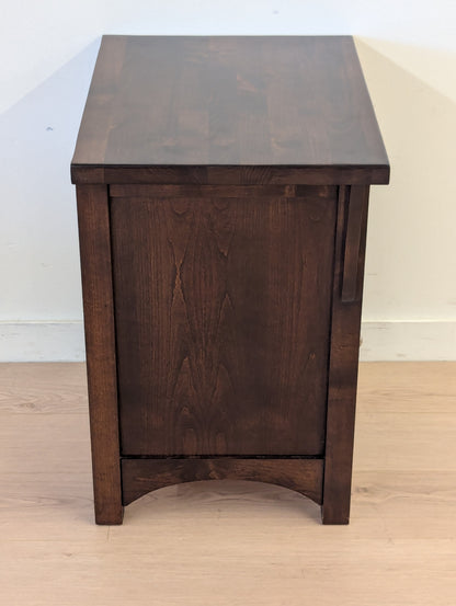 Sahara Home Furniture Solitaire Nightstands (Set of 2)