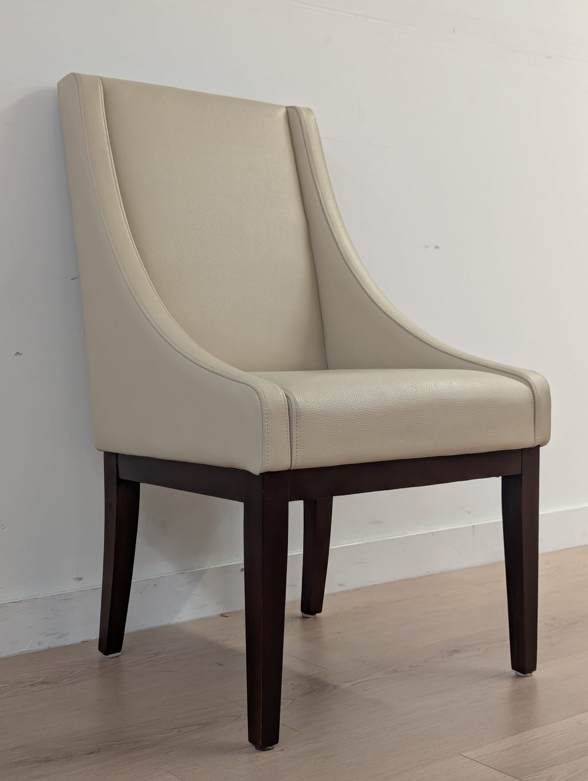 Lakehouse Furniture Kelowna Parsons Dining Chairs W Arms Set Of 2