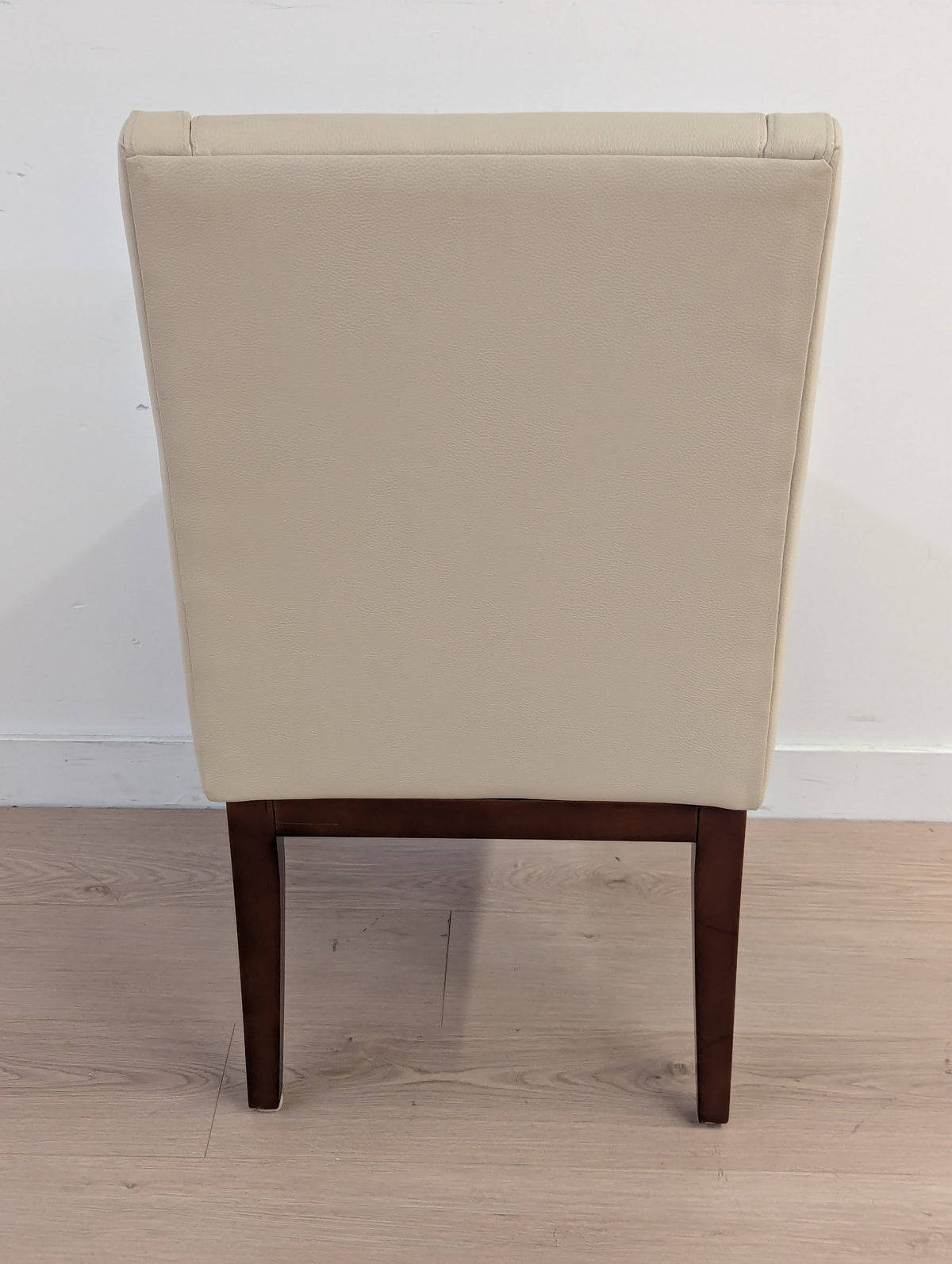 Lakehouse Furniture Kelowna Parsons Dining Chairs W Arms Set Of 2