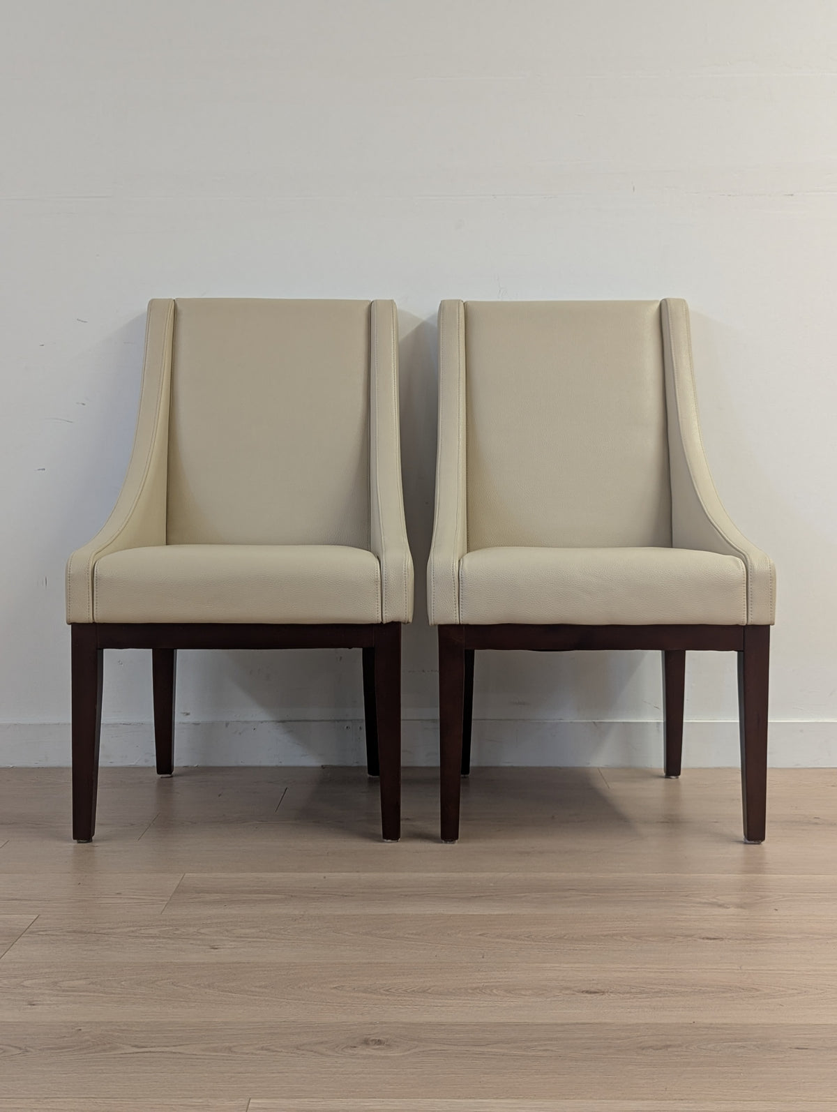 Lakehouse Furniture Kelowna Parsons Dining Chairs W Arms Set Of 2