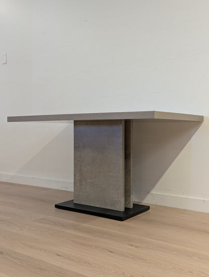Moe's Hanlon Dining Table