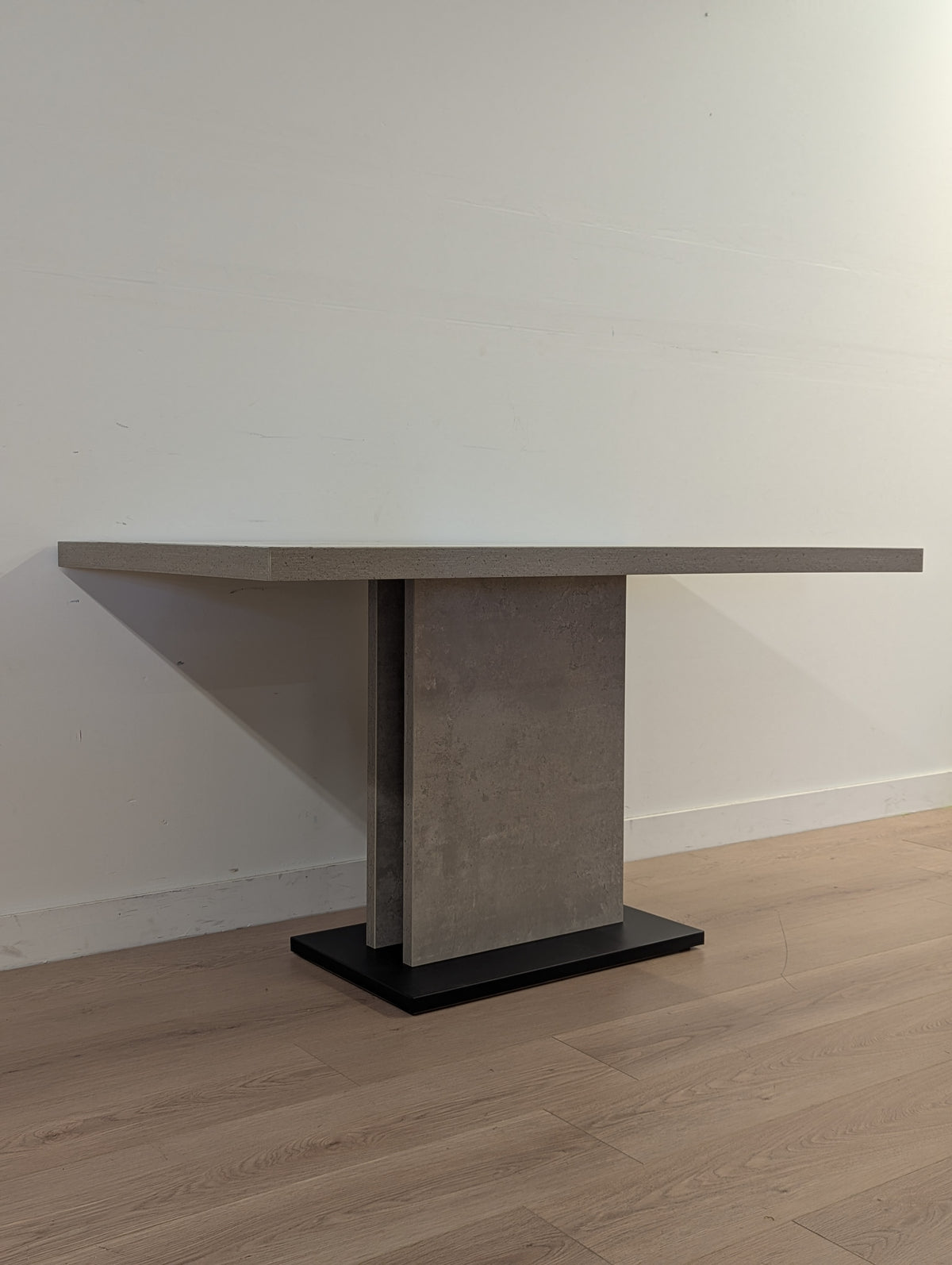 Moe's Hanlon Dining Table