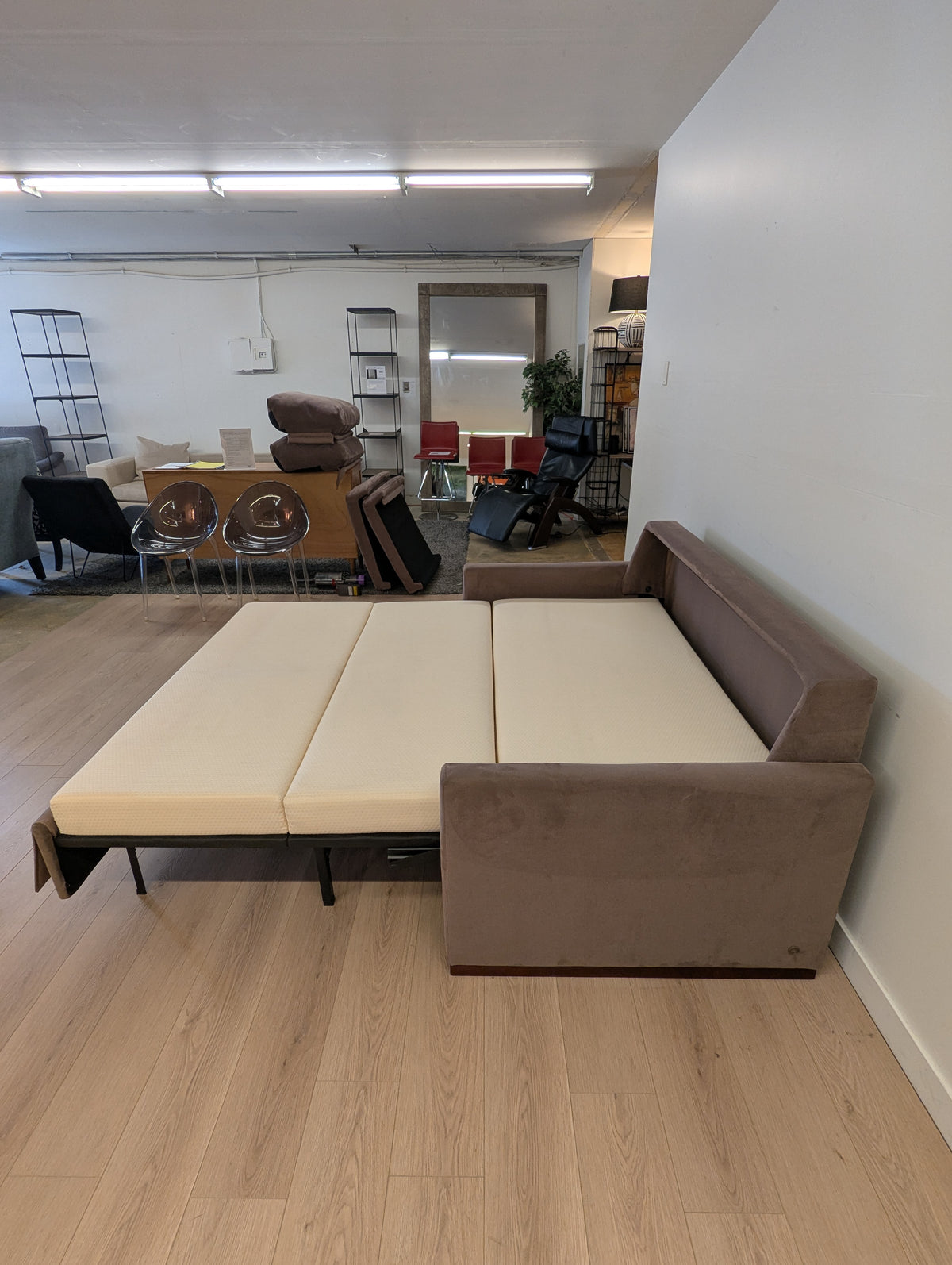 American Leather Patterson Sleeper Sofa (Queen)