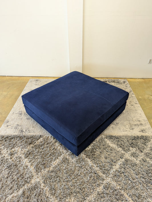 Stylus Ottoman
