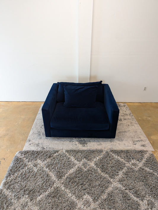 Stylus Berg Chair + Ottoman