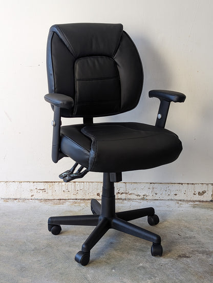 Staples Kendros Chair