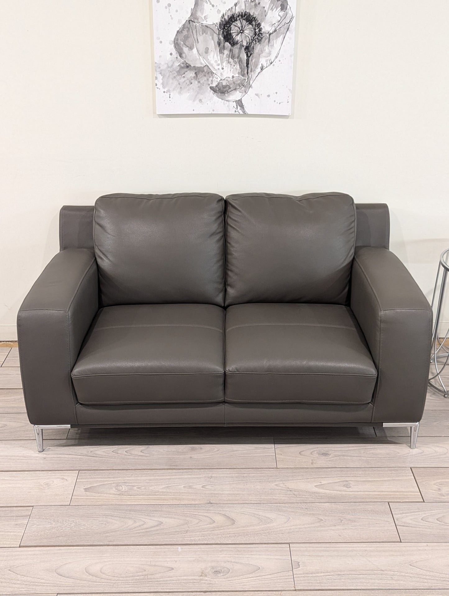 Adrien Loveseat