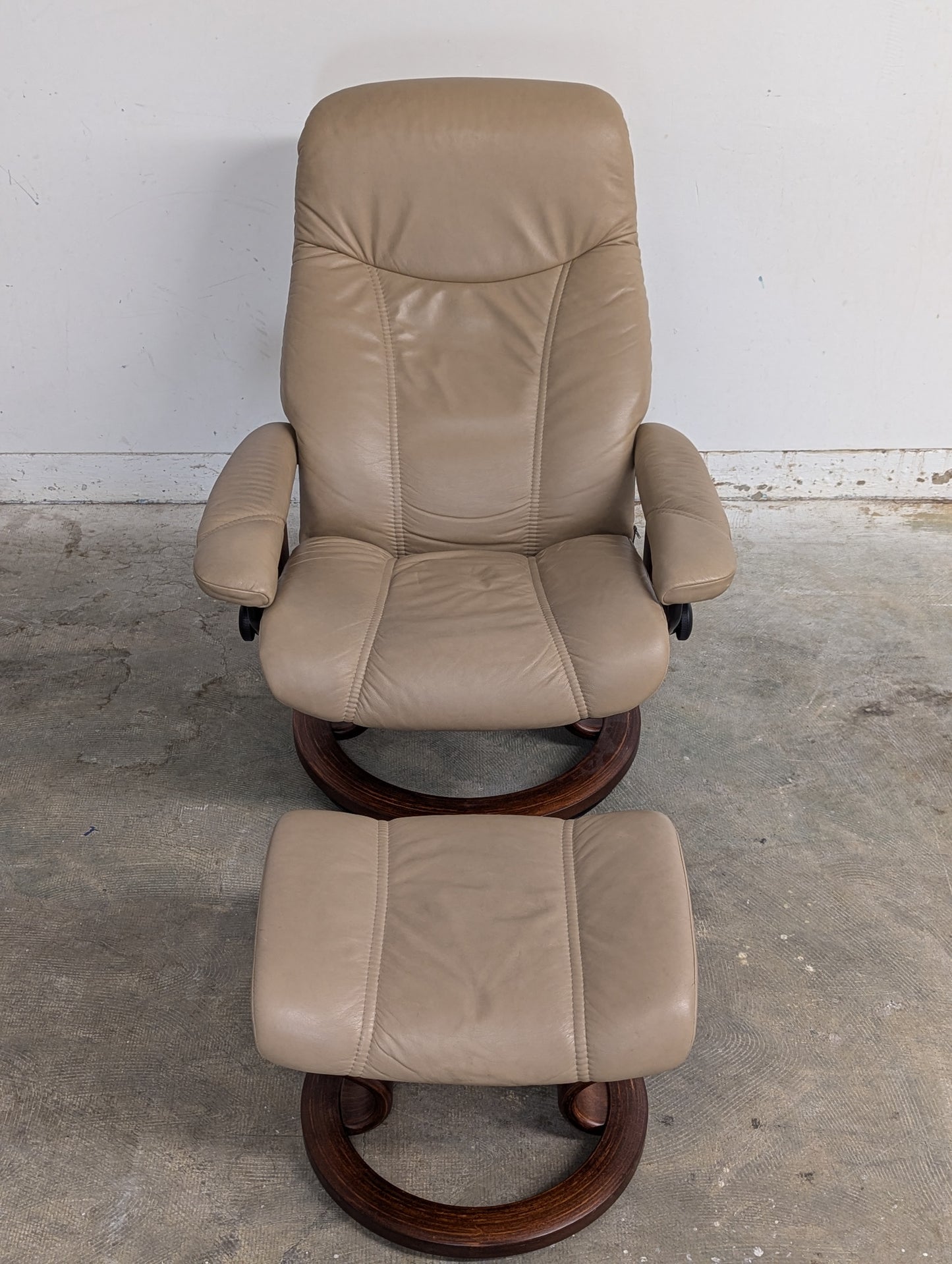 Stressless Consul Reclining Chair + Ottoman