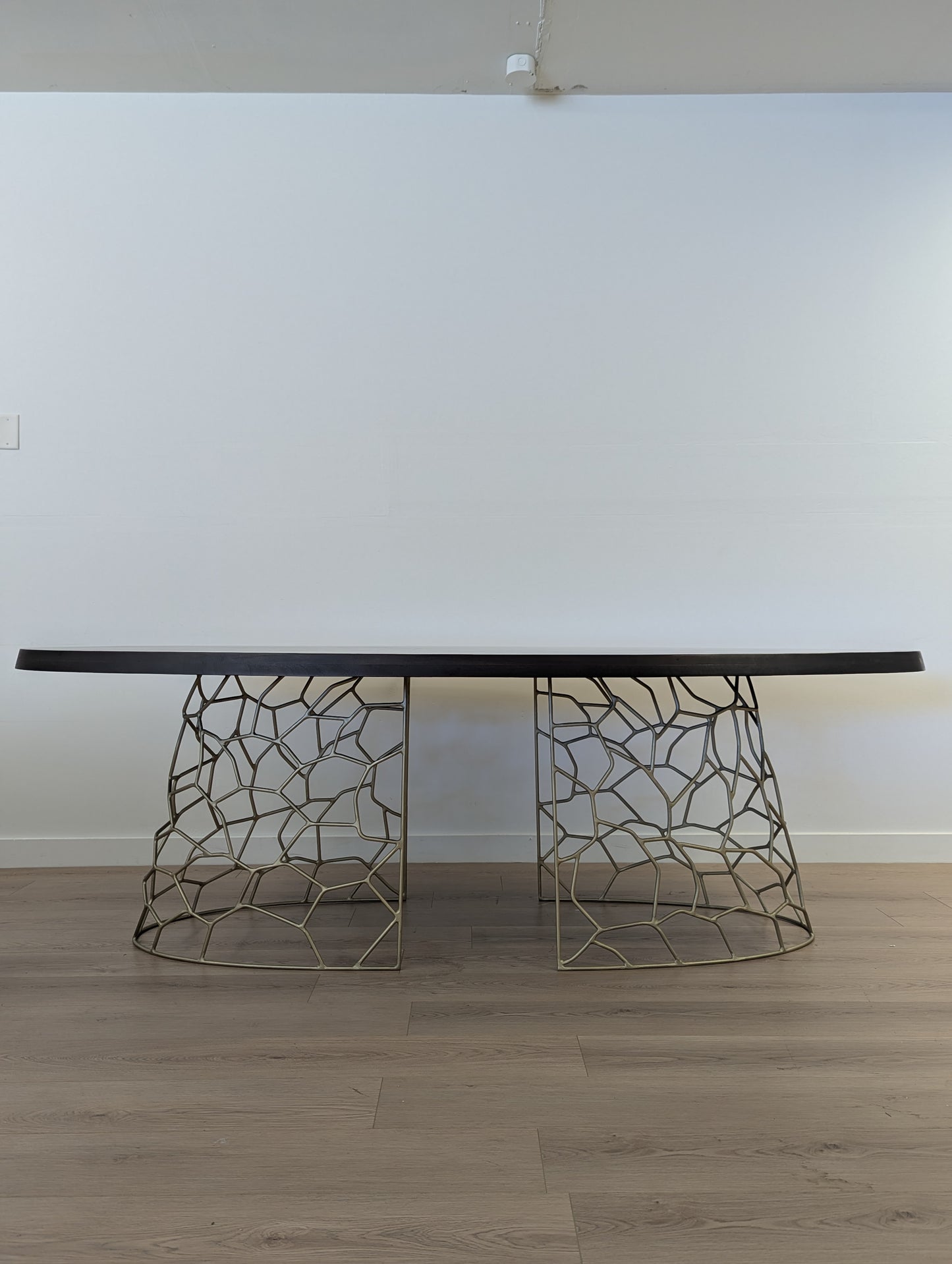 Moe's Otaga Dining Table