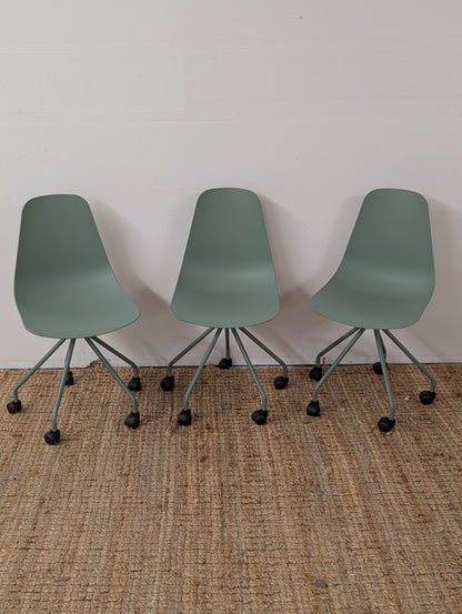 Article Svelti Office Chair - Aloe Green
