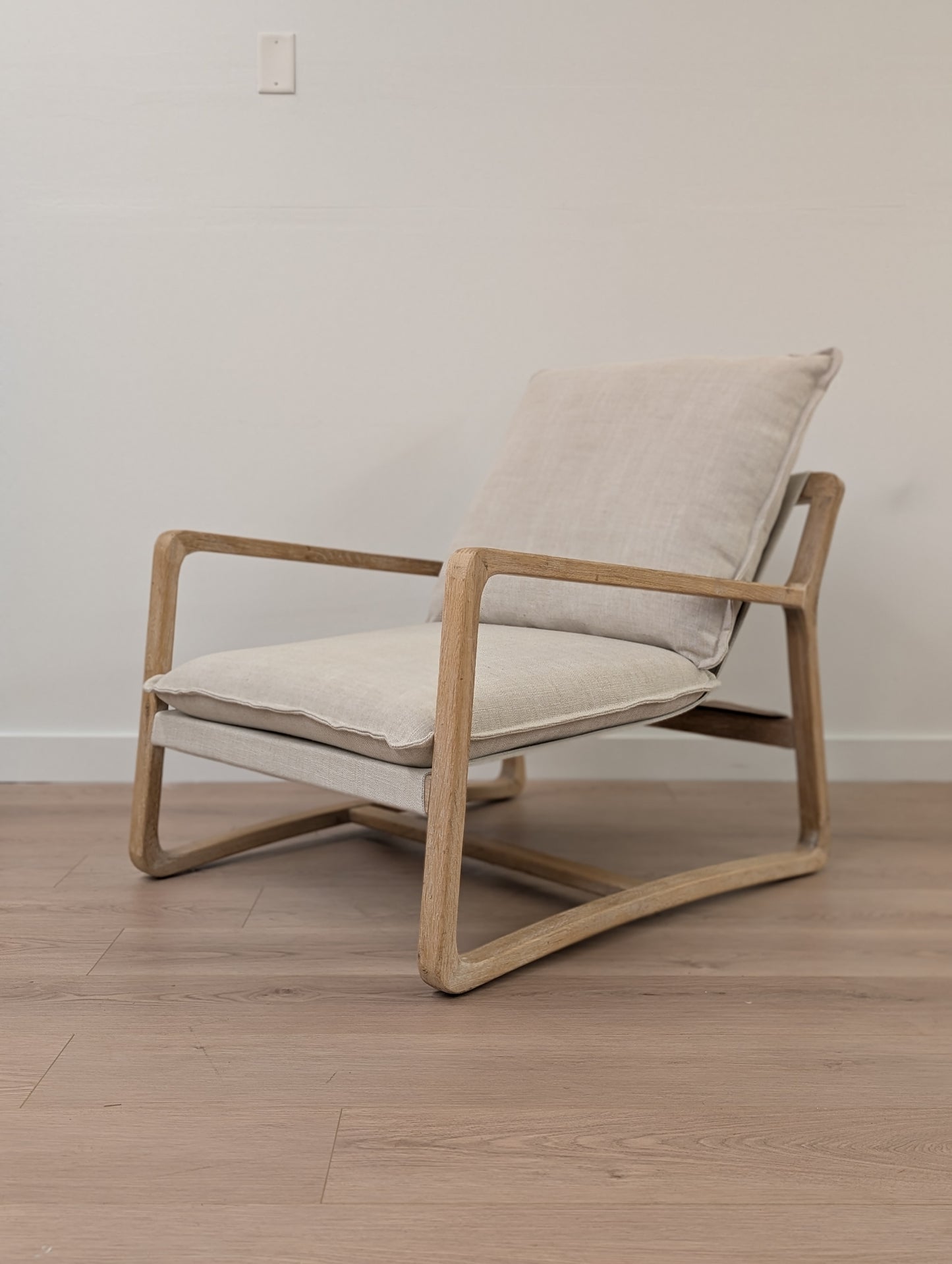 Dovetail Furniture Sling Chair