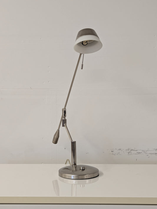 EB 28 Style Lamp