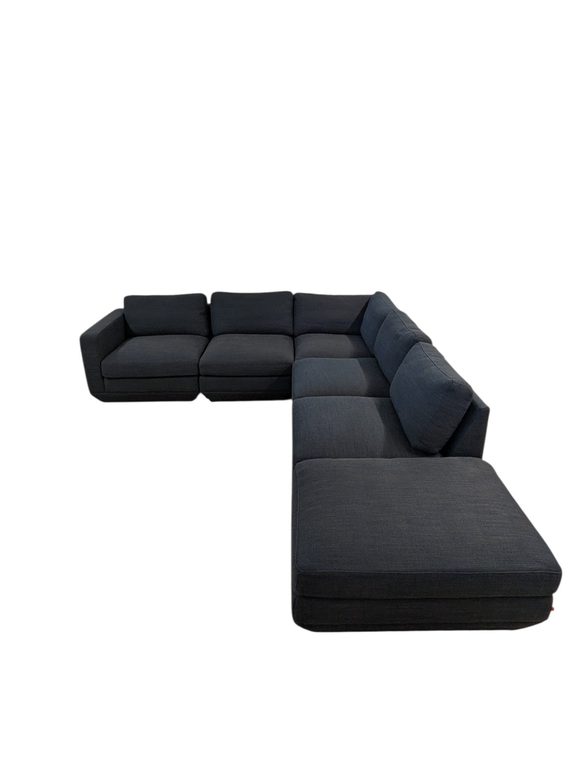 Gus Modern Podium 8 Piece Sectional Set