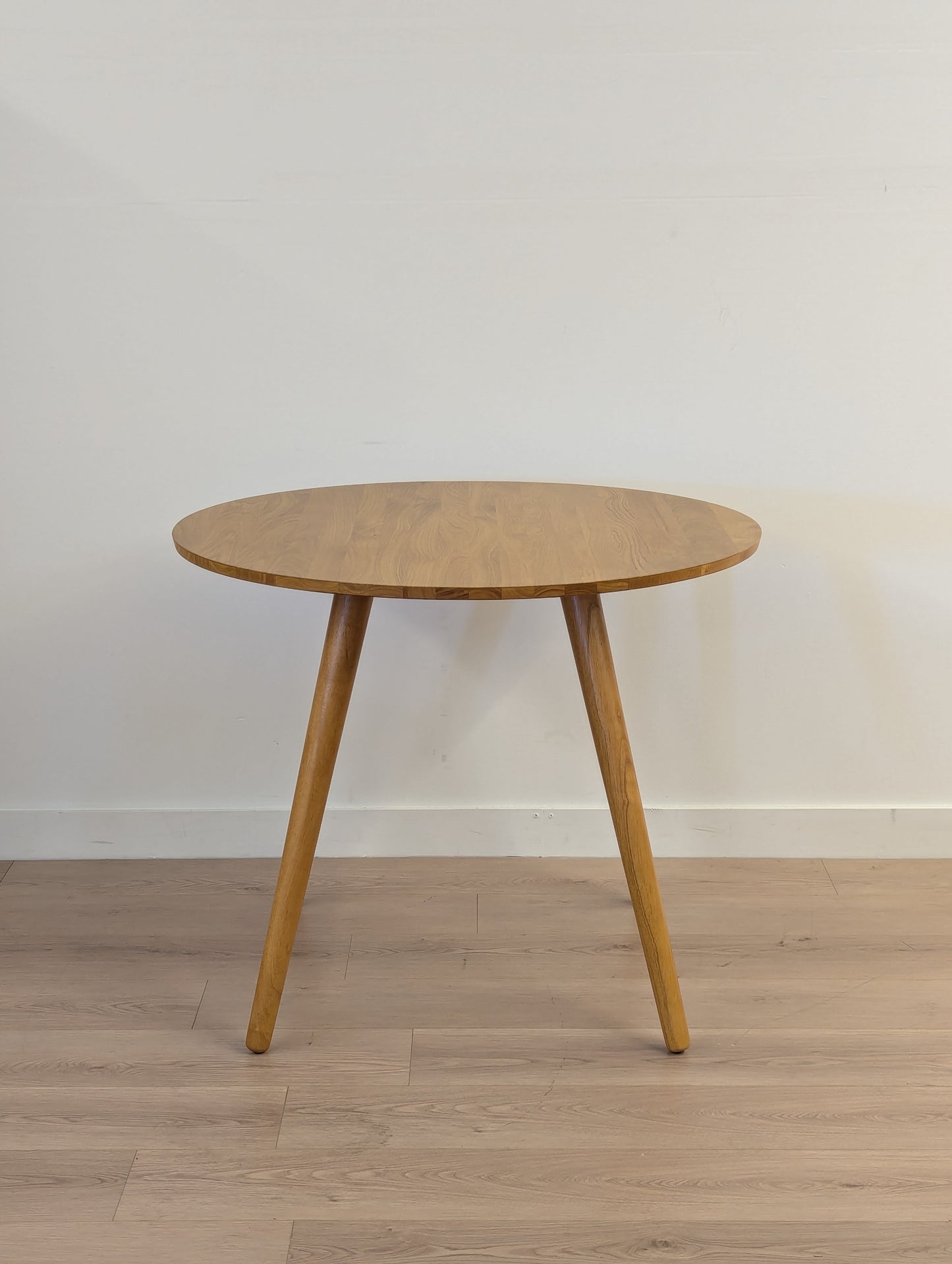 Article Seno 36" Round Dining Table - Oak
