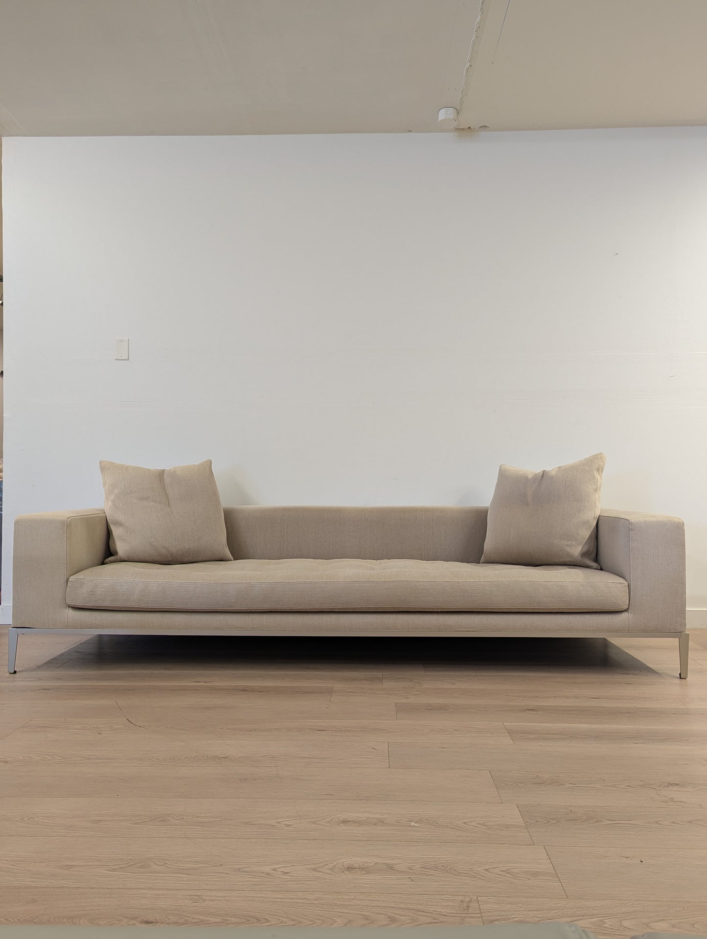 Maxalto Simpliciter Sofa