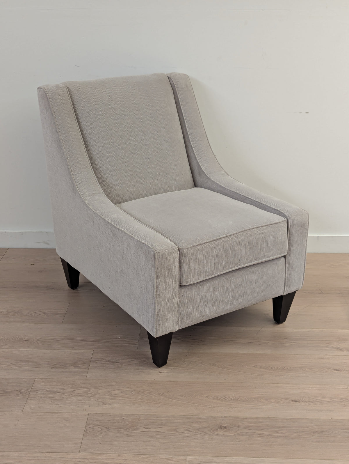 Vogue Designs #4009 Armchair