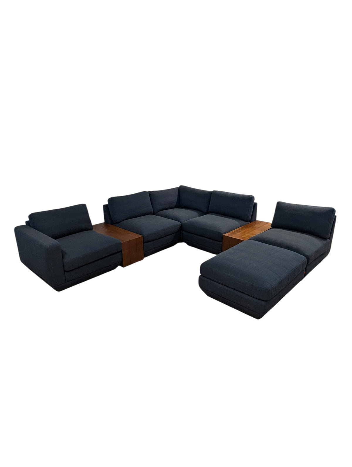 Gus Modern Podium 8 Piece Sectional Set