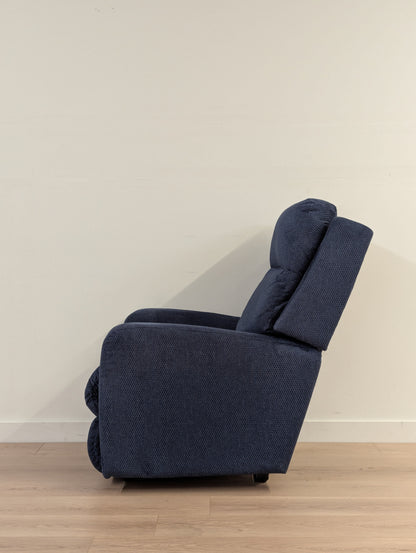 La-Z-Boy Finley Power Reclining Chair (2 Available)