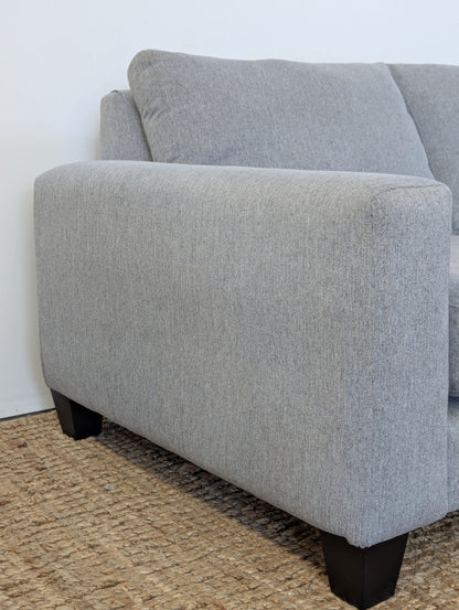 Stylus Bronx Sectional