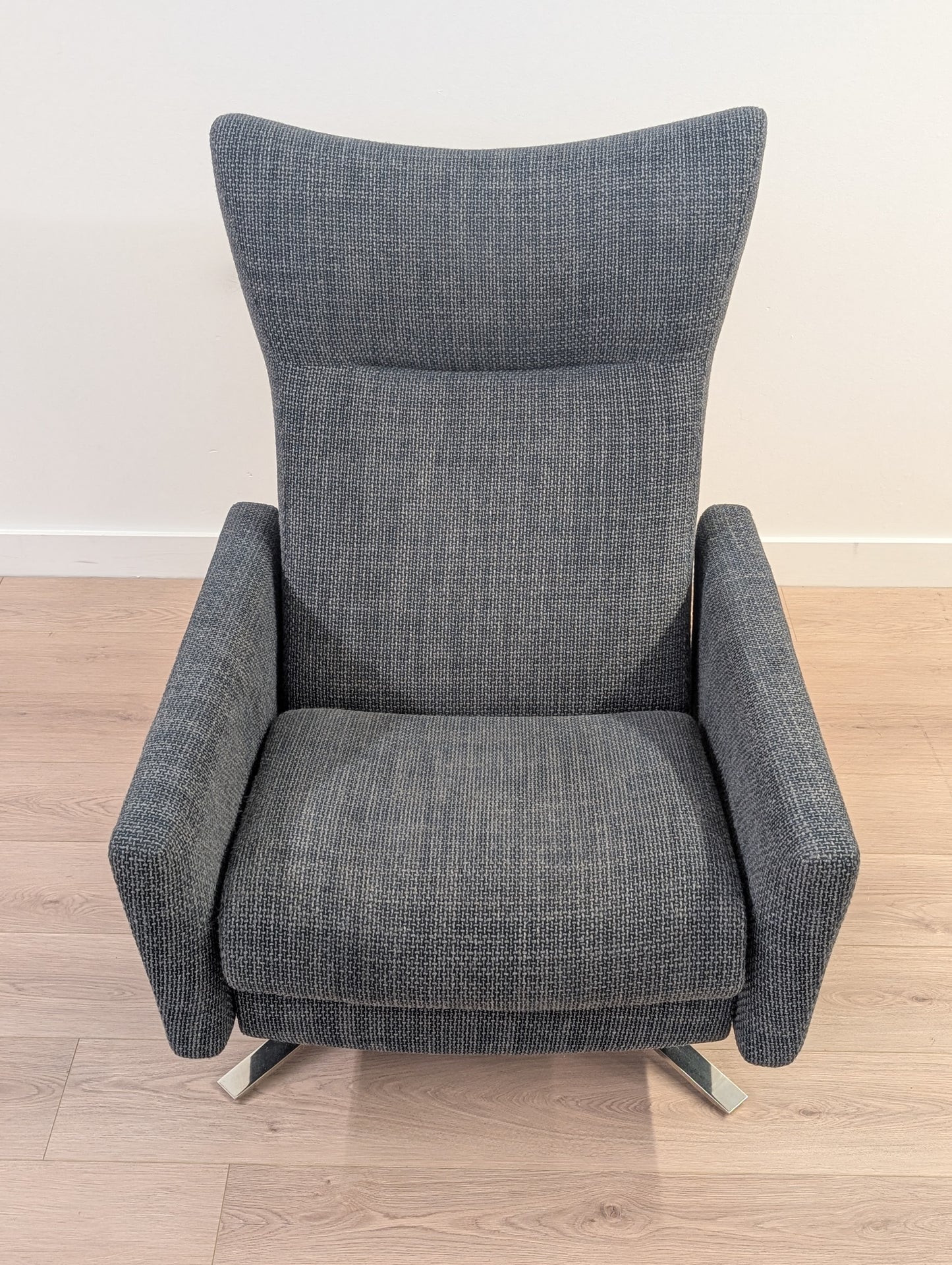 American Leather Stratus Swivel Chair (2 Available)