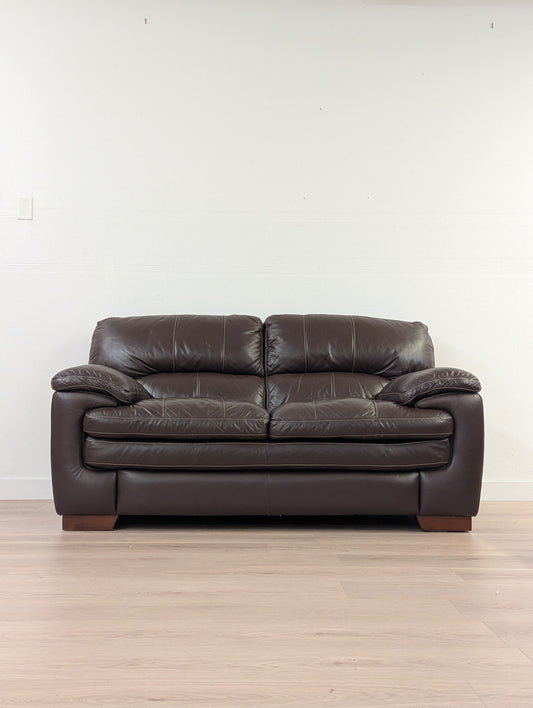 La-Z-Boy Dexter Stationary Leather Loveseat