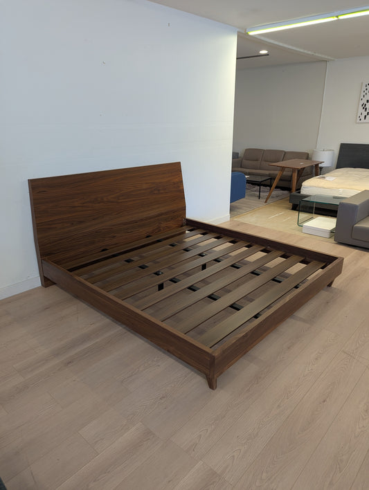 RHINE King sized Bed