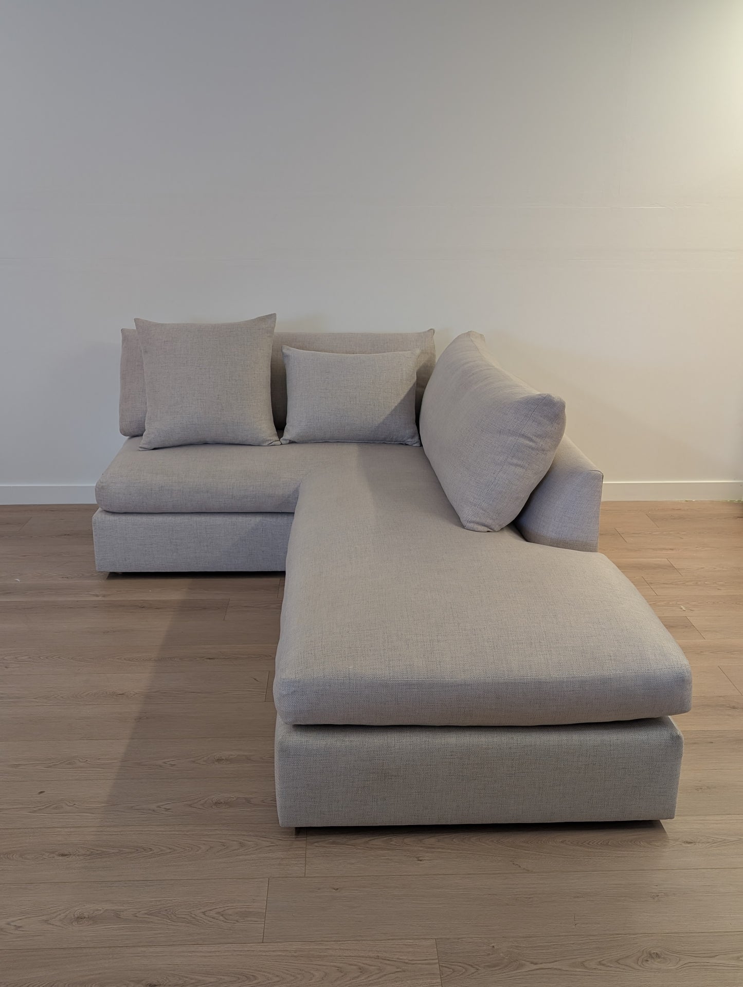 Rene Cazares Messina RHF Corner Sectional (With Paneling)