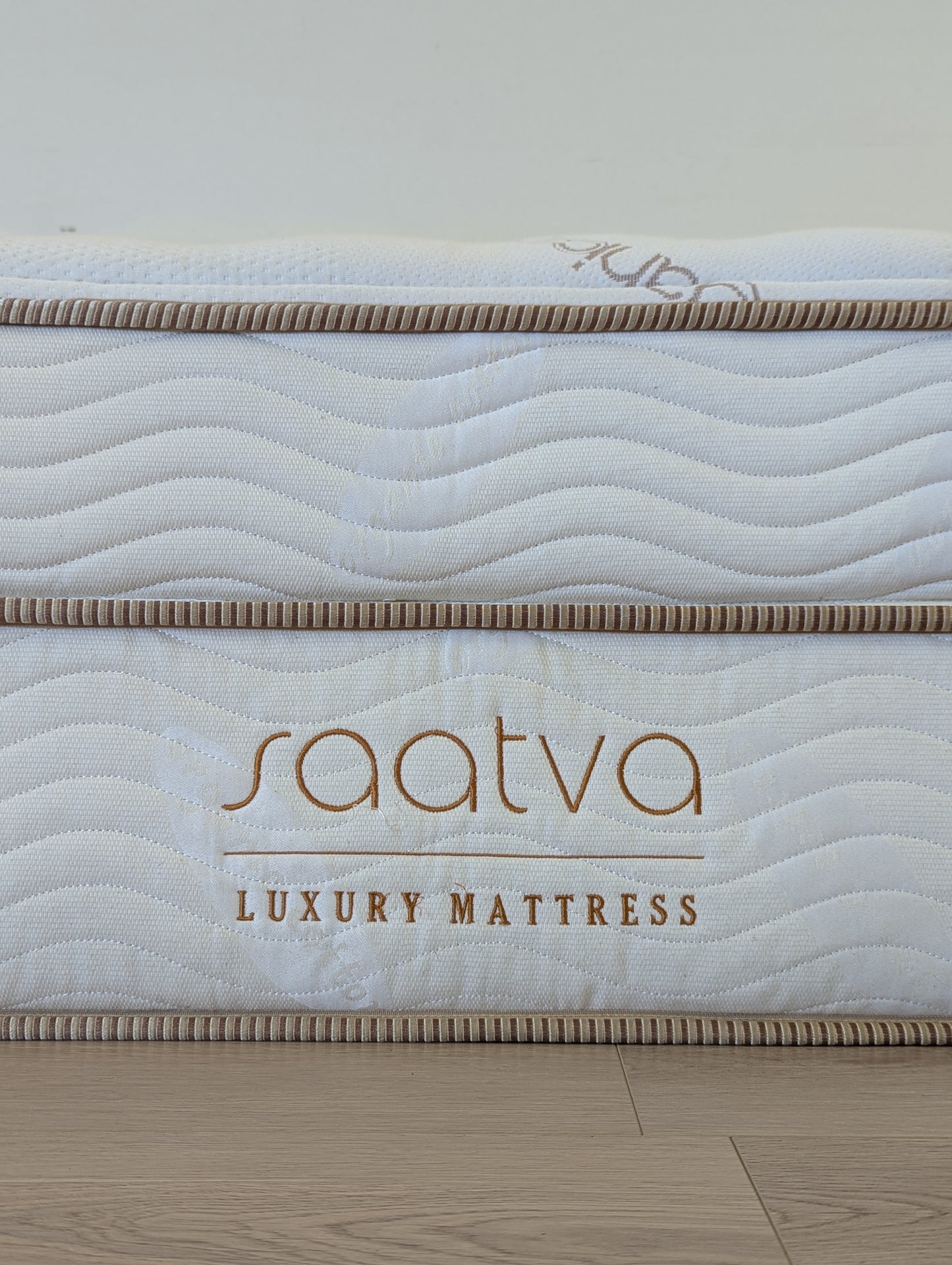 Saatva Classic Luxury Firm Mattress - Queen