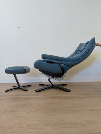 Natuzzi Italia Re-Vive Quilted King 600K Swivel Chair + Ottoman