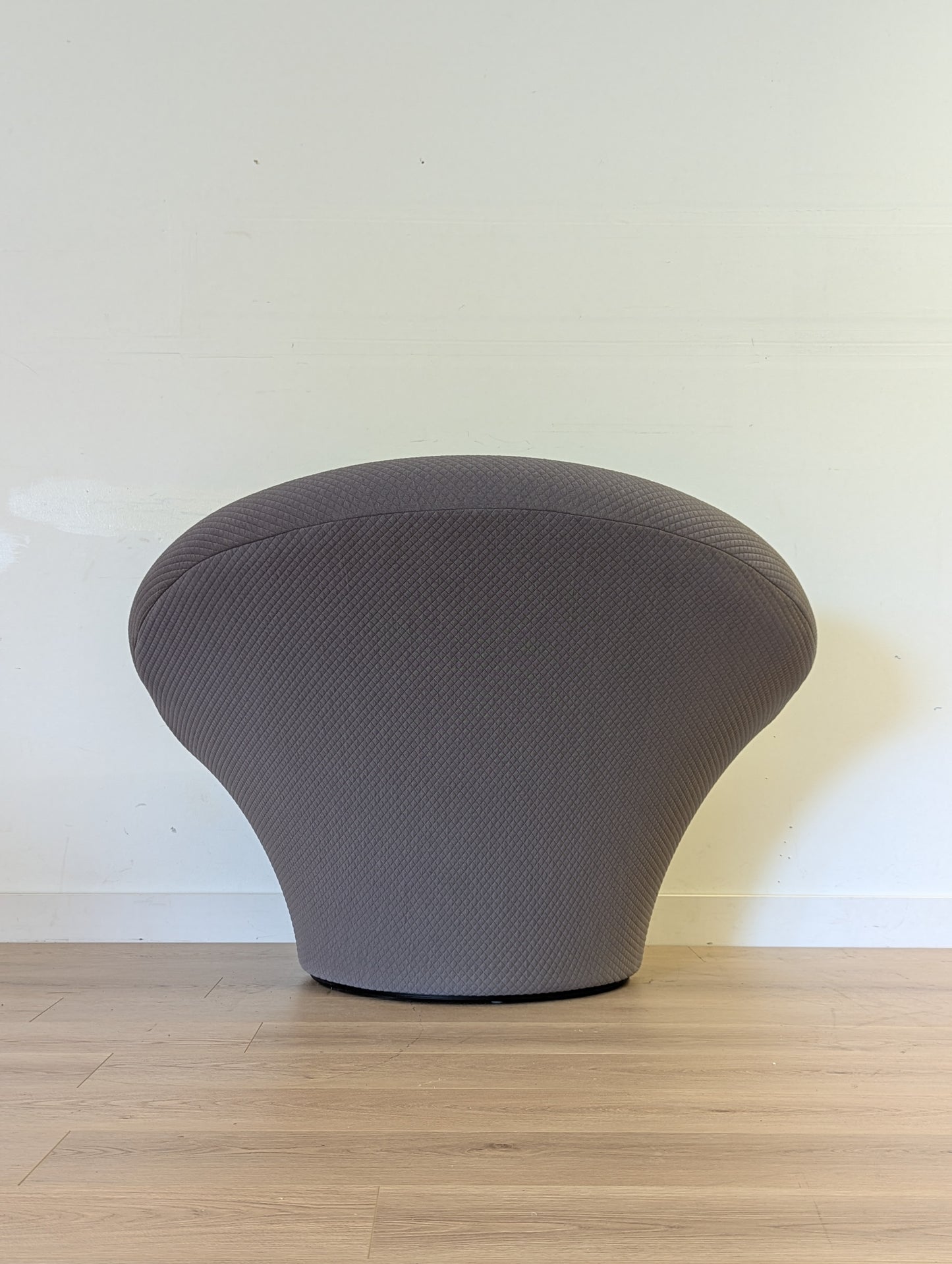 Artifort Big Mushroom Chair
