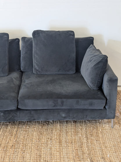 Stylus Invidia Sofa