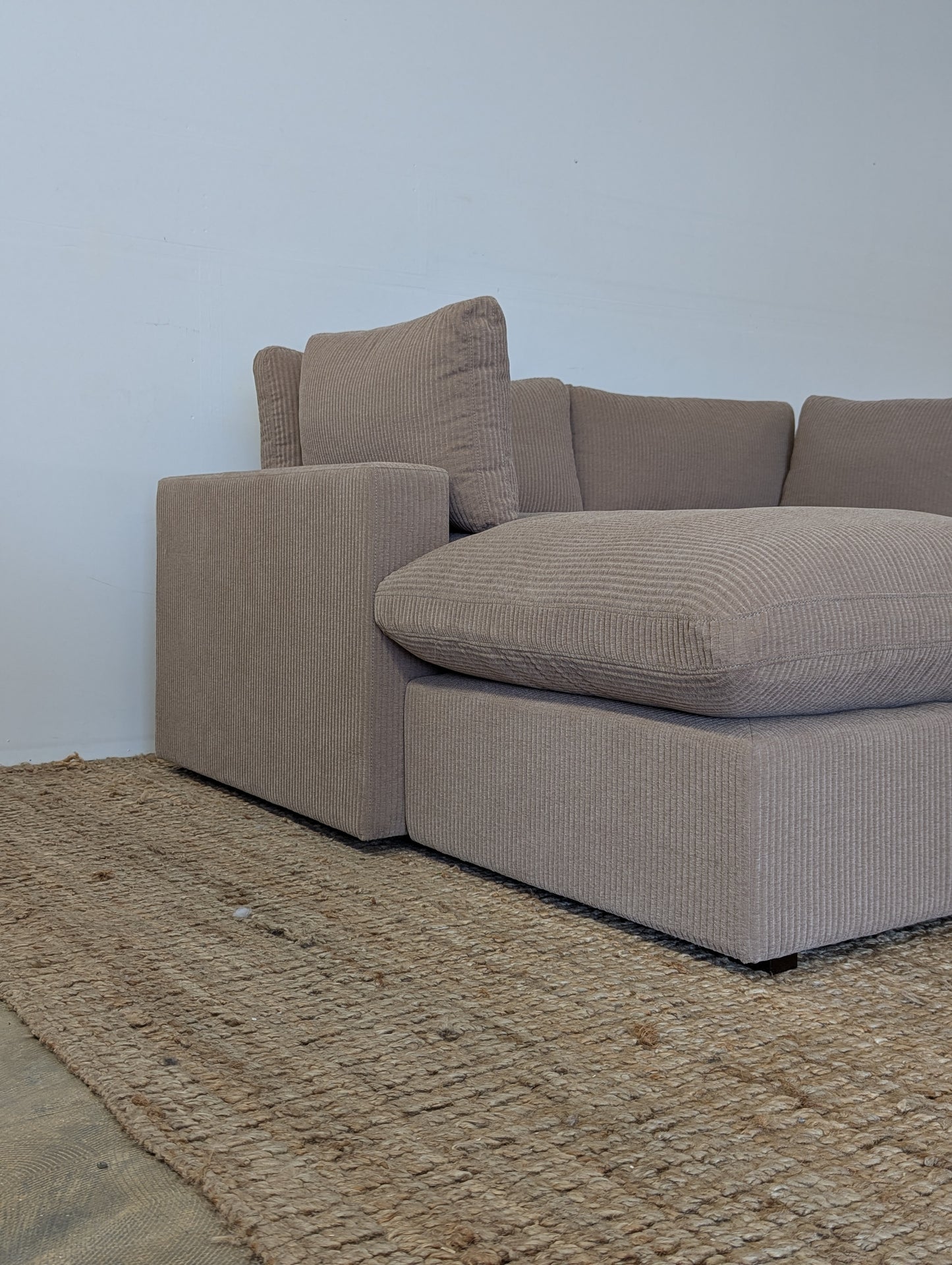 Cozey Ciello Sectional