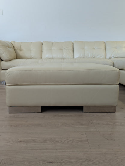 Arizona Leather Newport Sectional with Storage Ottoman